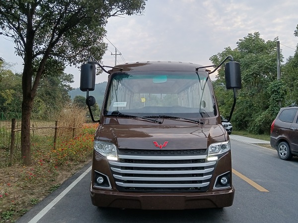 景区燃油车