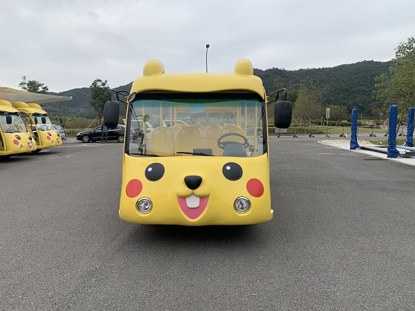 14座的观光车