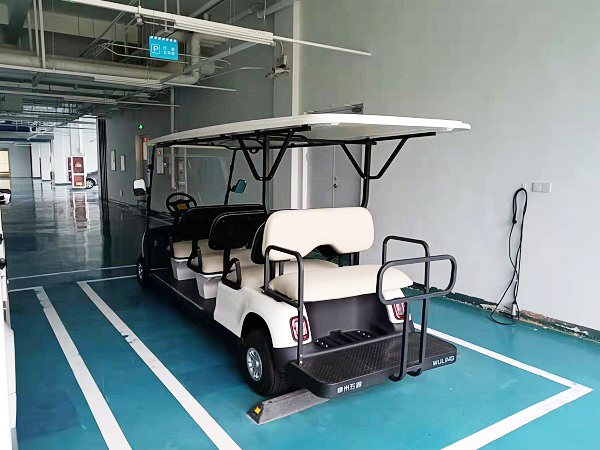 高尔夫球车