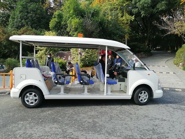 电动摆渡车.jpg